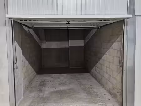 location de garage sécurisé