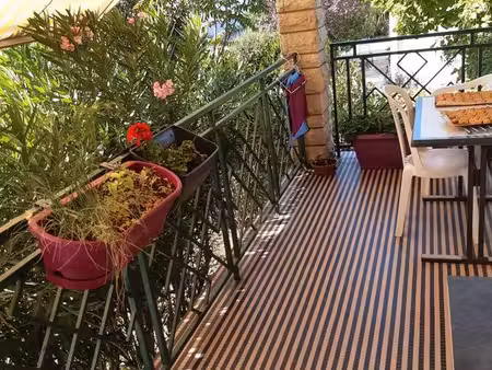 grande maison familiale d'architecte  t4  145m2  garage double  jardins  terrasses  balcon