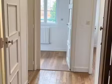 appartement t1 vue sur le vieux mans et la sarthe