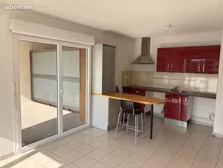 appartement t2 de 40.55 m2+terrasse de11 40m2+garage privatif en sous-sol ( 2ème étage) à 