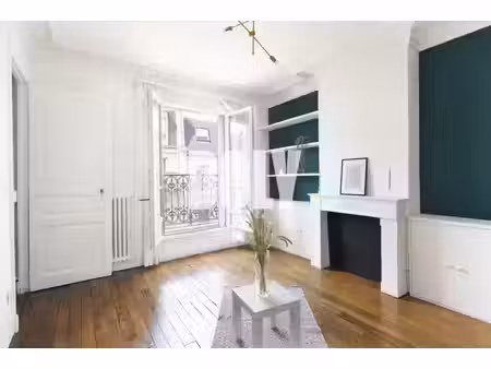 doly - 3 pièces avec balcon filant - 55m2 - 75017