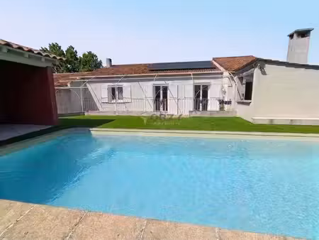 plain pied avec 4 chambres et piscine