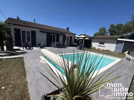 maison 3 chambres avec piscine à fargues st hilaire