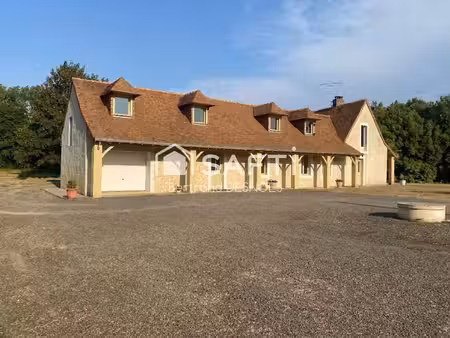 longère de 202 m² à la campagne sur grand terrain