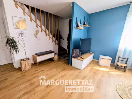 maison récente t5 sur terrain plat et clôturé