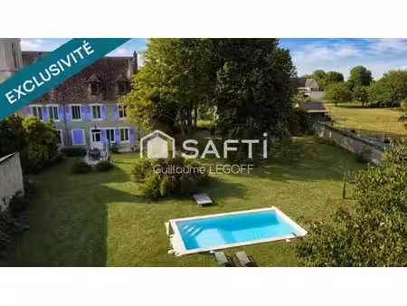 superbe demeure de caractère de 203m² avec piscine