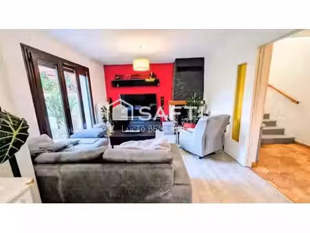 a sevran 93270 maisons de 125 m²  5 pièces  4 chambres  un séjour donnant sur une grande t