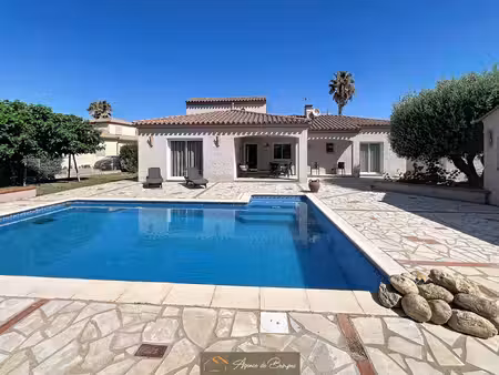 - villa 4 faces 148 m2 hbts sur 1000 m2 de terrain -t2 ind