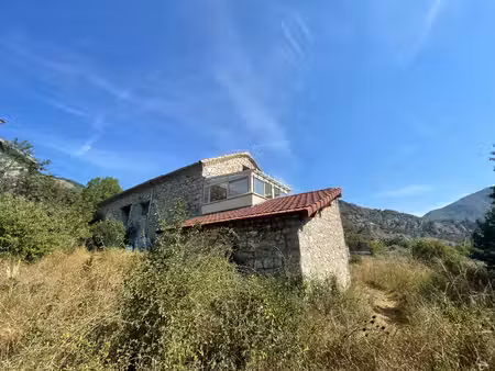 maison en pierre à vendre 5 pièces (140m2 habitable)