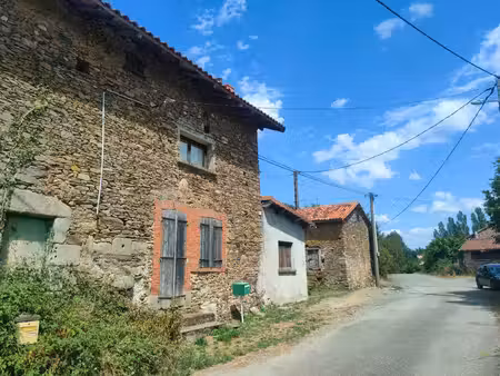 charmante maison de village meublée à rénover