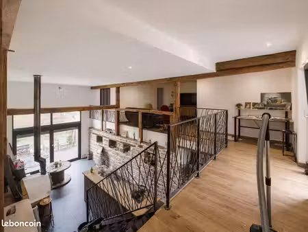 propriété 8 pièces 280 m²