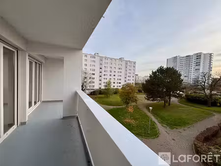 appartement hoenheim 3 pièces balcon  80 09 m2