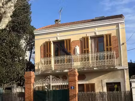 maison de ville 4 pièces 104 m²