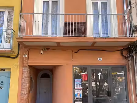 rare local commercial 20 m² + cave 25 m² – place de la mairie fréjus