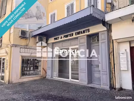 local commercial 65 m²
