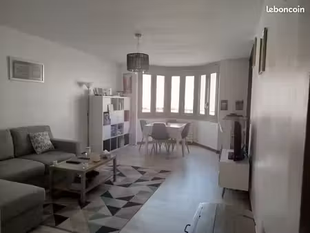 bel appartement traversant à vendre