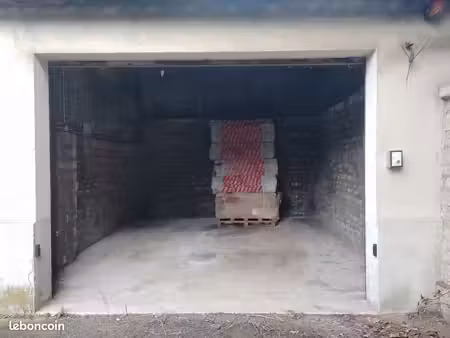 garage centre ville  proche gare de troyes