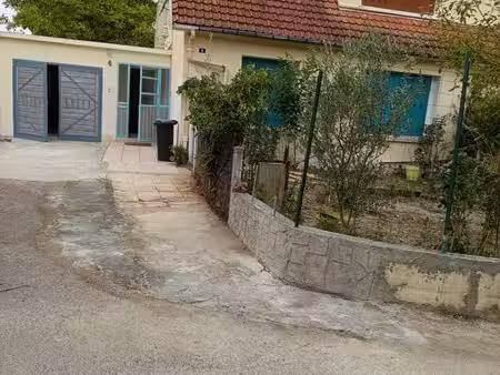 jolie maison 5 pièces de environ 80m² avec deux jardins avec 420 m²