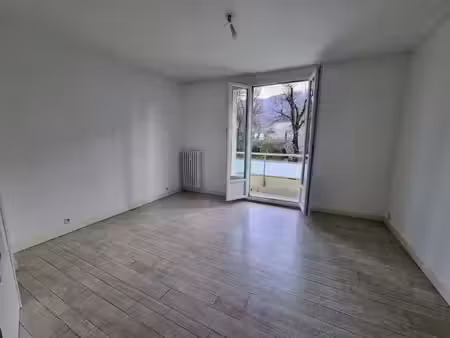 location appartement 3 pièces 52 m² à gières (38610)
