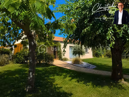 maison traditionnelle de 108 m² à les brouzils