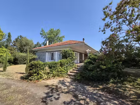 à vendre  trie-sur-baïse  hautes-pyrénées : belle villa rénovée comprenant 4 chambres ...