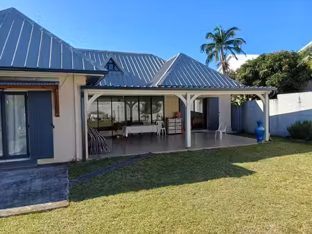 villa à usage professionnel 164.24 m²