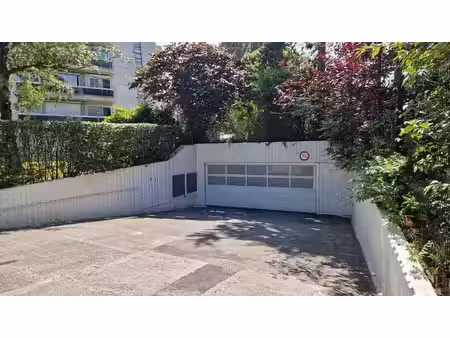 emplacement de parking intérieur - evere