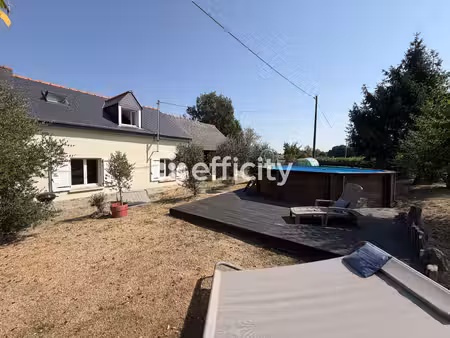 maison 8 pièces - 160 m²