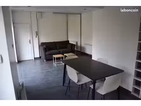 t2 meublé – 47 m² – sathonay-camp