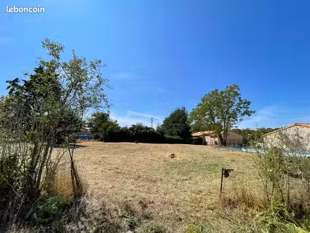 terrain à la rochefoucauld en angoumois