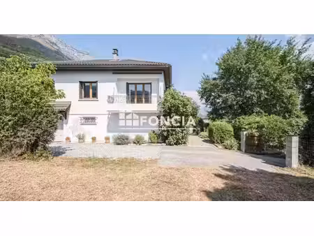 maison individuelle de 85 m² avec vaste terrain arboré de 809 m² à saint-pierre-d'albigny