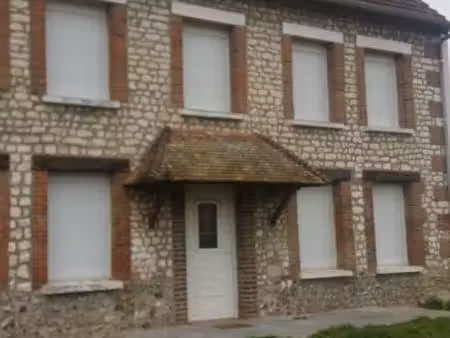 location maison saint etienne du vauvray