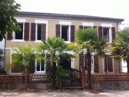 belle maison de caractère avec dépendances