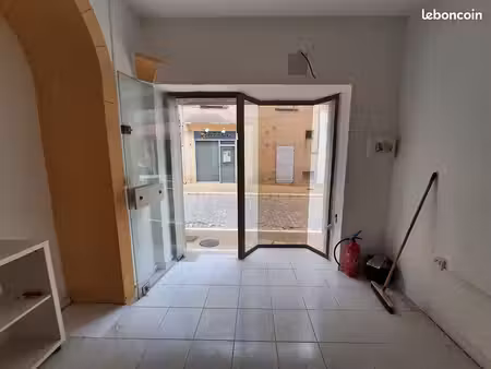 vends local commercial