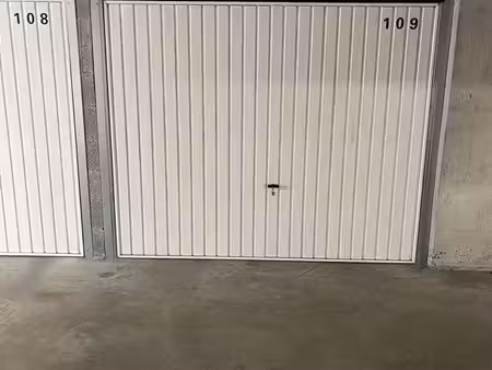 garage / box fermé cesson ouest