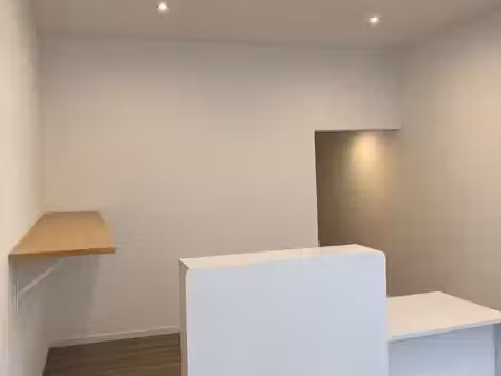 local commercial à louer