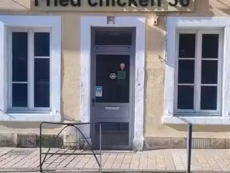 a vendre  fond de commercial au centre ville pour restaurant rapide.cest en bien localisé.