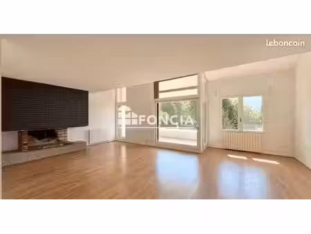 saint ismier - magnifique appartement duplex en dernier étage avec piscine