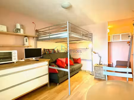 studio cabine carnon avec parking