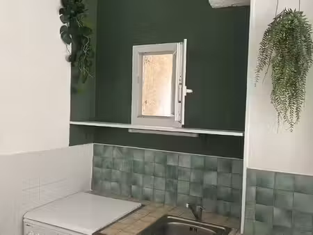 a louer studio de 24 m² au coeur de saulieu