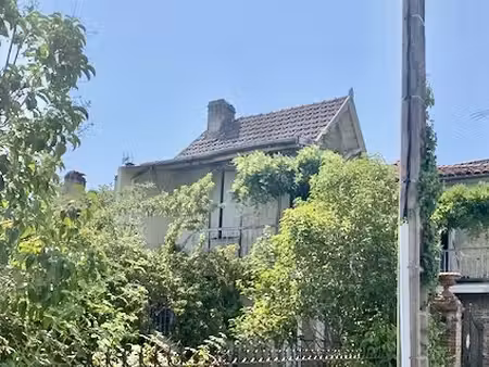 maison de rue avec jardin  garage centre ville auch à restau