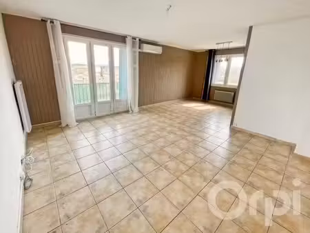 location appartement 4 pièces 80.04 m² à bollene (84500)  685 €