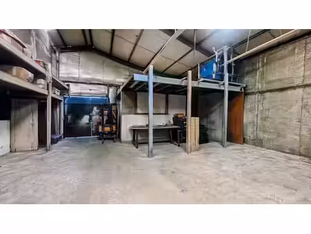location entrepôt la garde 83130 142m²