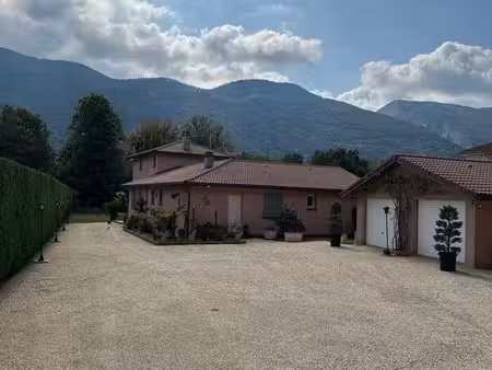 vends maison avec belle prestation