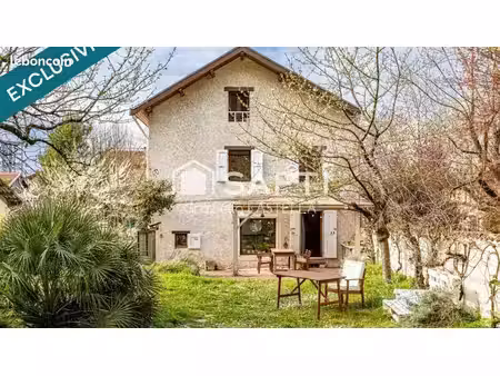 maison 3 pièces avec jardin et dépendances