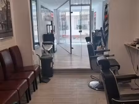 cede bail commercial barber shop loyer 460 charges comprise