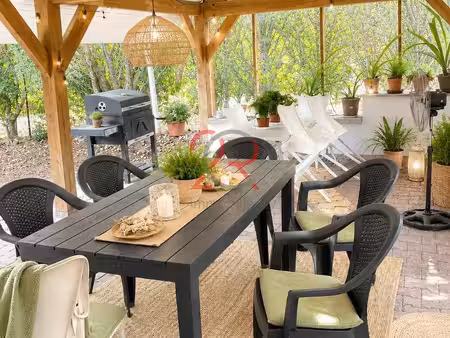 maison familiale au calme  avec volumes rares et fort potent