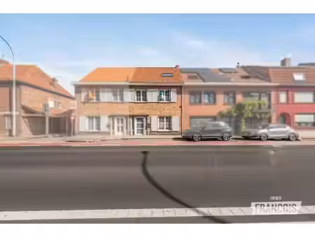 charmante maison familiale avec garage  idéalement située à…