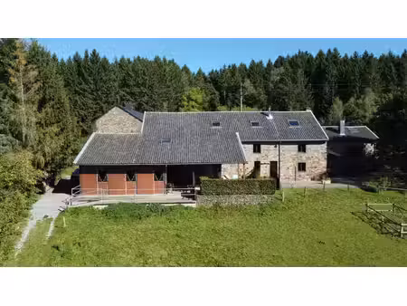 jalhay: maison de caractere avec gîte et dependances