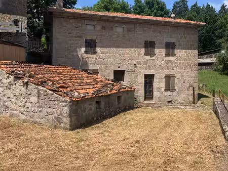 exclusivite gti immobilier ! belle bâtisse en pierre avec te